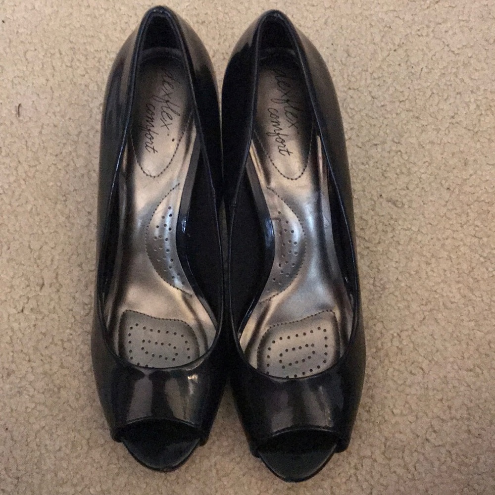 open toed black heels